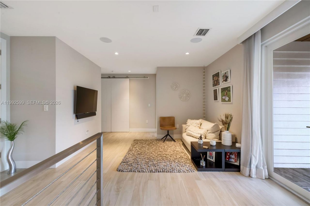 5602 SW 65th Ct , South Miami, FL 33143 Photo