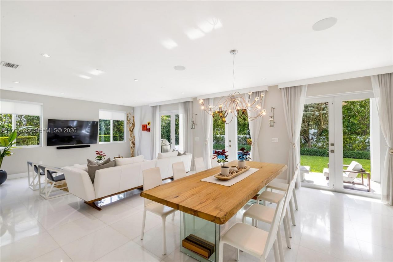 5602 SW 65th Ct , South Miami, FL 33143 Photo