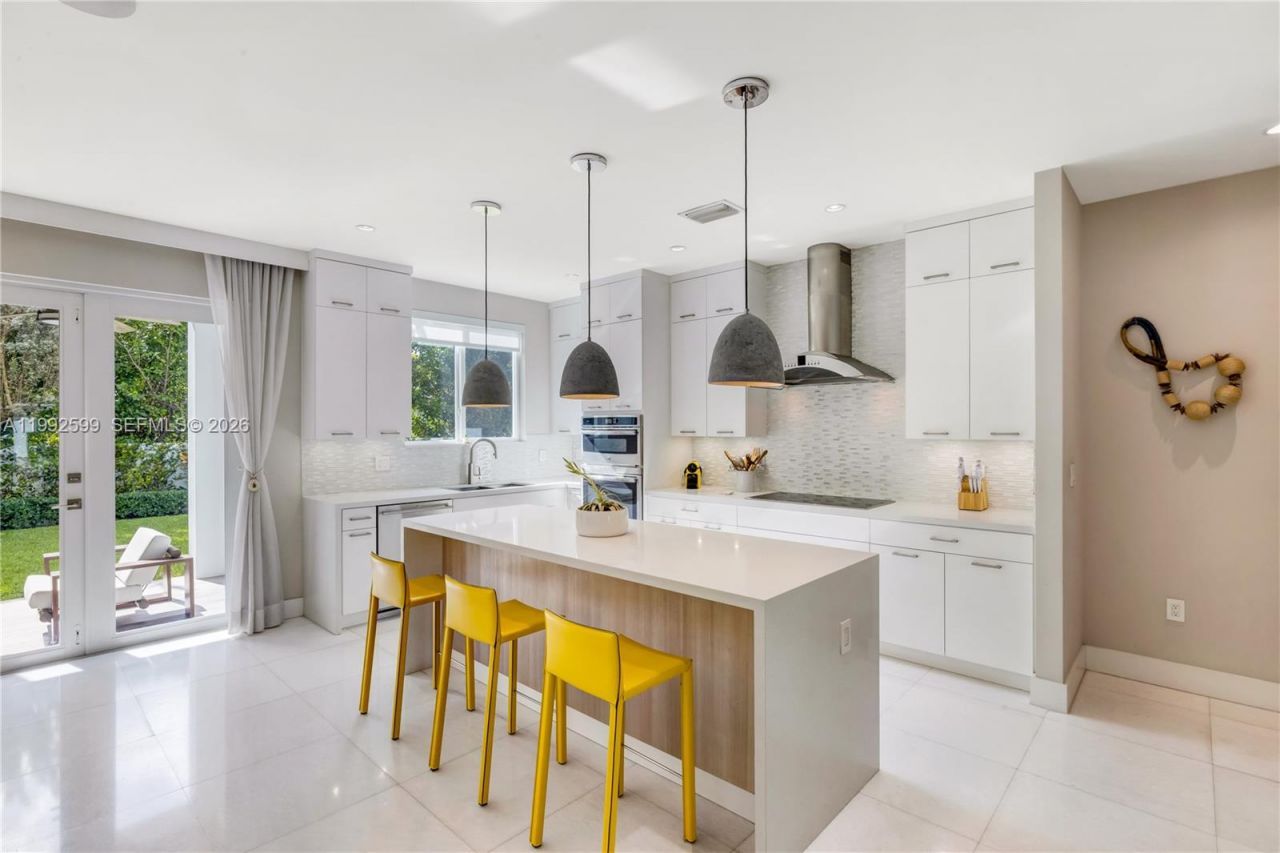 5602 SW 65th Ct , South Miami, FL 33143 Photo