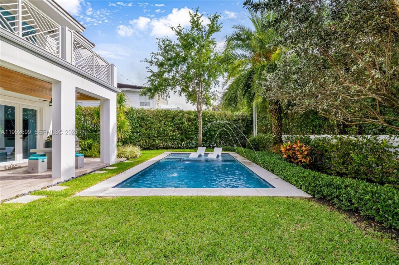 5602 SW 65th Ct , South Miami, FL 33143 Photo