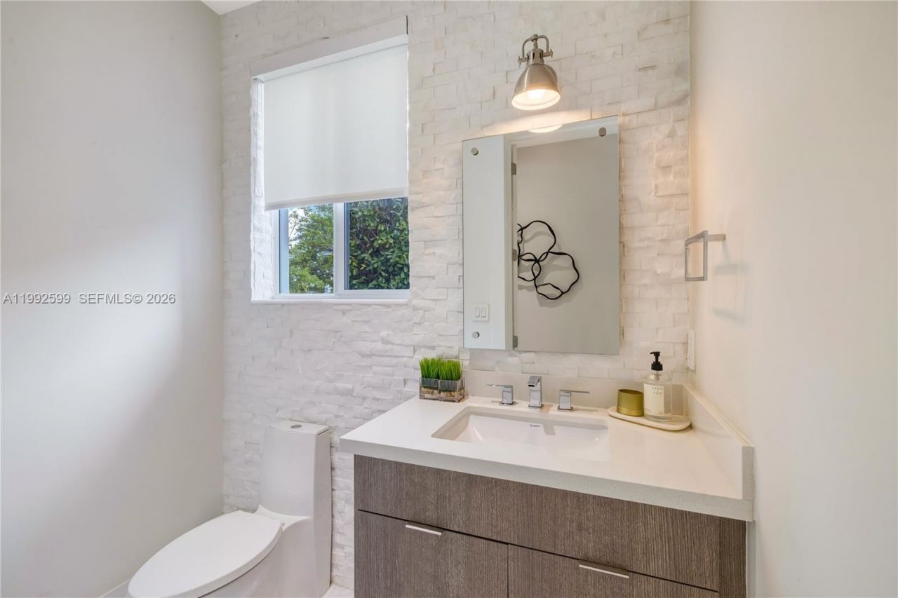 5602 SW 65th Ct , South Miami, FL 33143 Photo