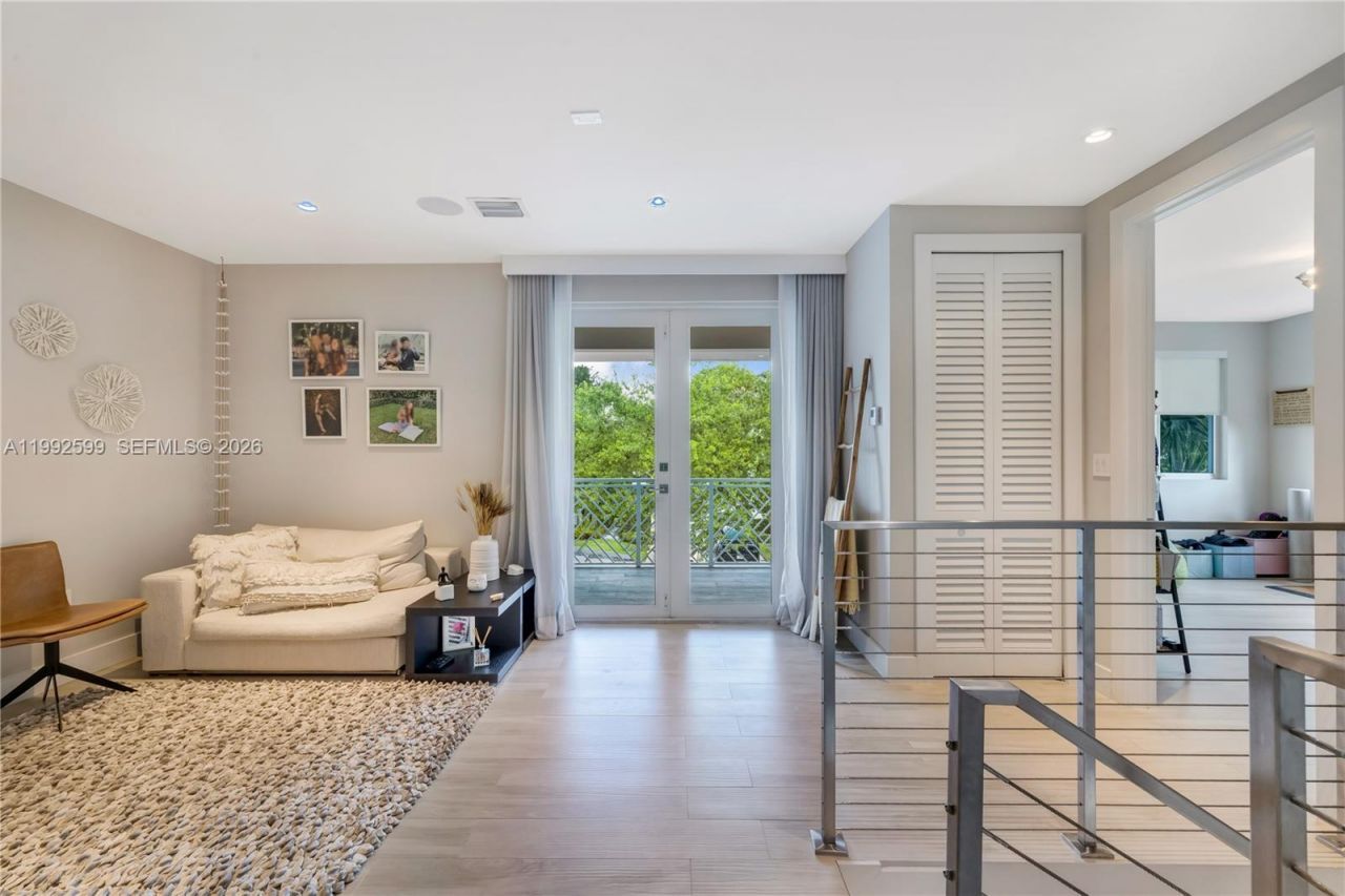 5602 SW 65th Ct , South Miami, FL 33143 Photo