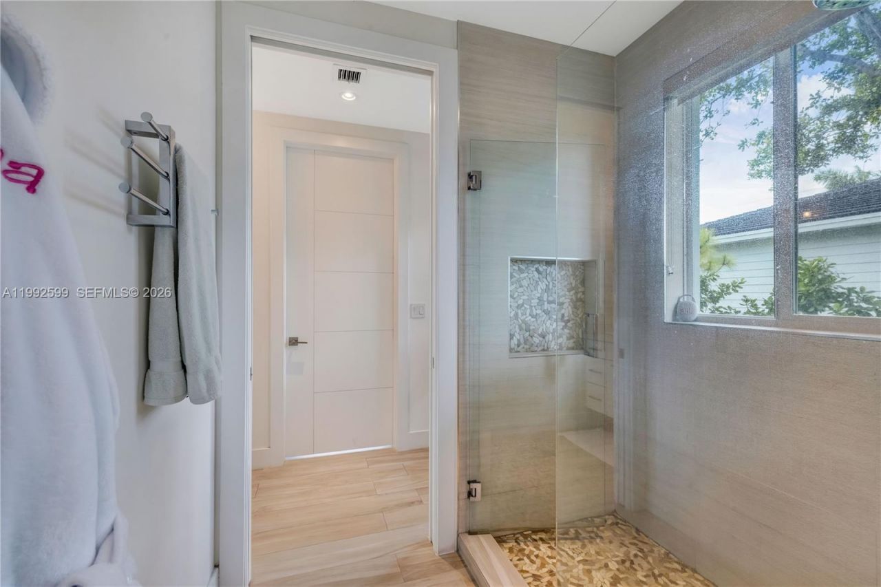 5602 SW 65th Ct , South Miami, FL 33143 Photo