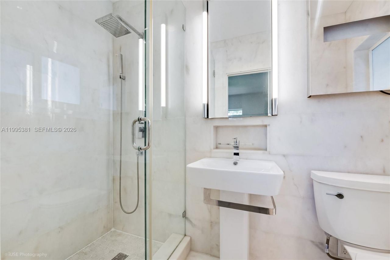 6000 Leonardo St, Unit 6000, Coral Gables, FL 33146 Photo