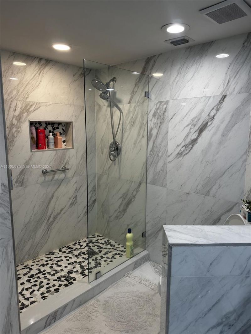 19195 NE 36th Ct , Unit 201, Aventura, FL 33180 Photo