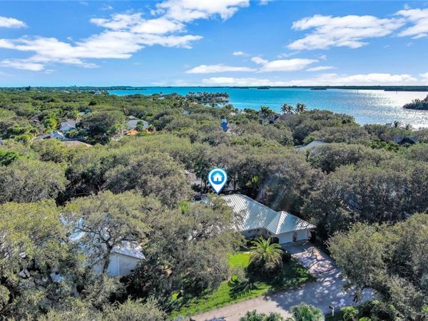 1024 Palmar De Ays Drive, Vero Beach, FL 32963