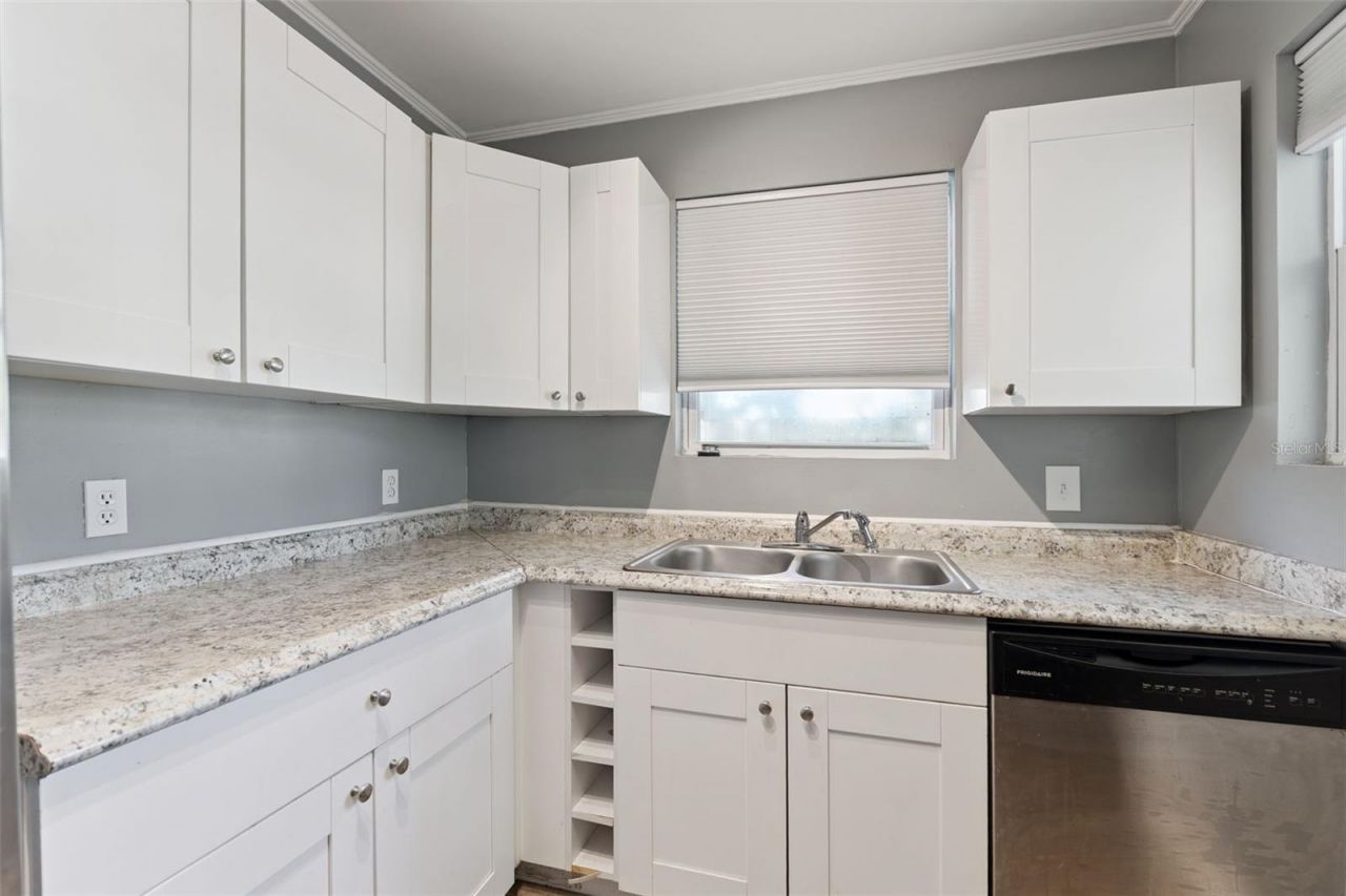 3947 Grove Street S, Saint Petersburg, FL 33705 Photo