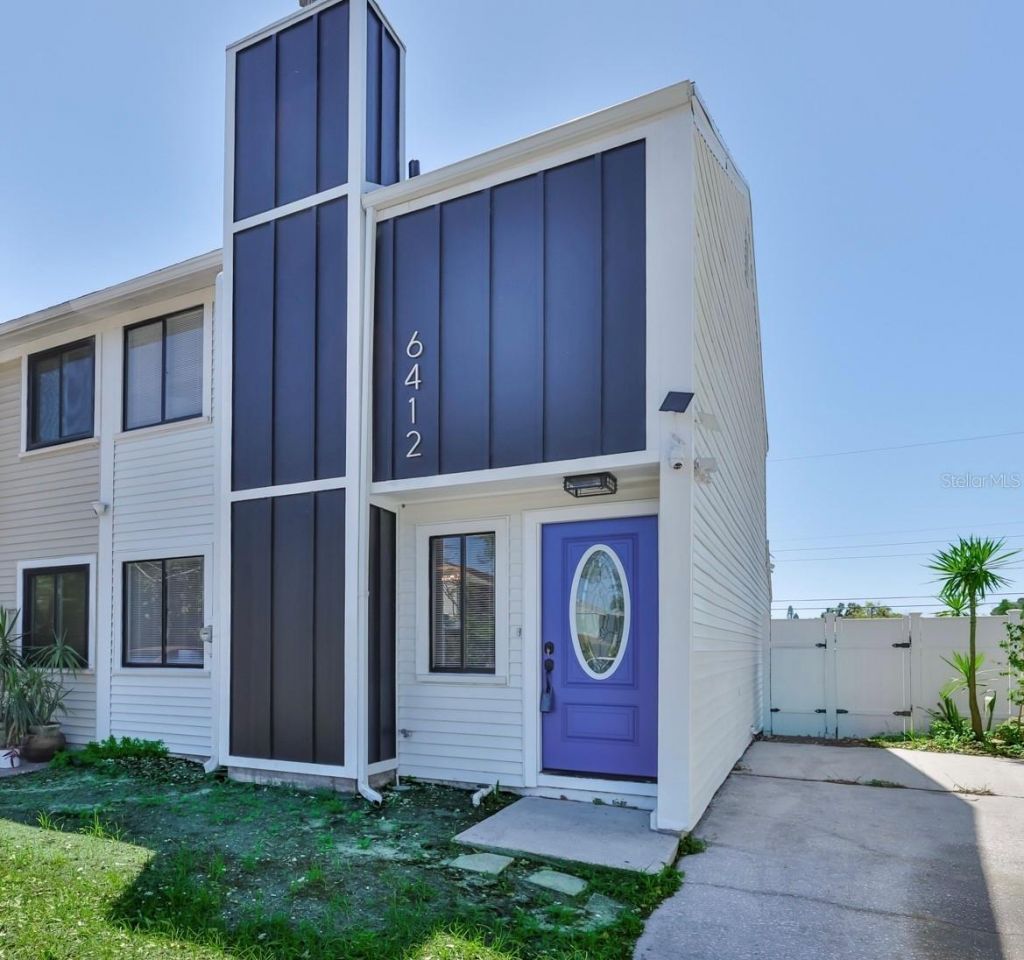 6412 Rockpointe Drive, Tampa, FL 33634 Main Photo