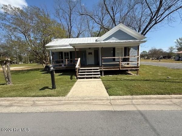 321 S William Hooker Drive, Hookerton, NC 28538