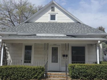 823 8th Street , Fairbury, NE 68352