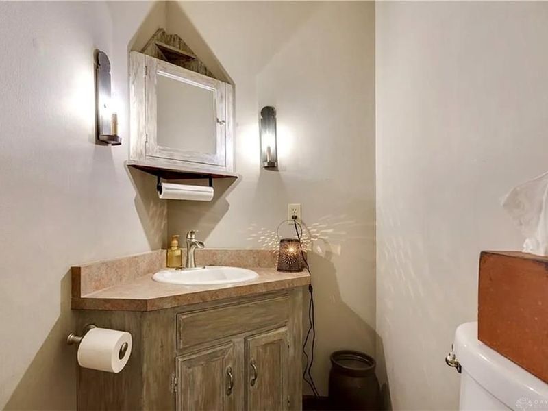 925 Scenic Knoll Knoll, Tipp City, OH 45371 Photo 46