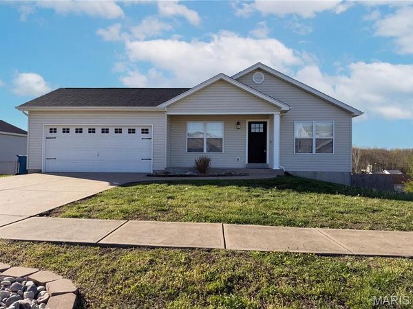 5508 Red Tailed Hawk Drive, Hillsboro, MO 63050