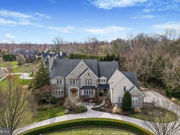 909 N PENN OAK, LOWER GWYNEDD, PA 19002