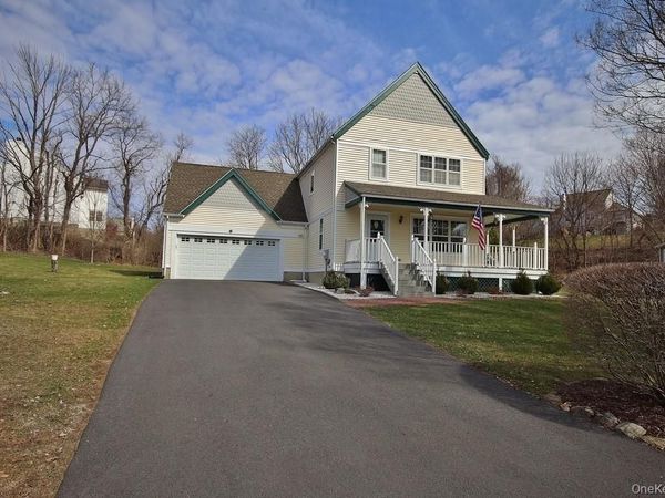 5 Old Field Circle , Pawling, NY 12564