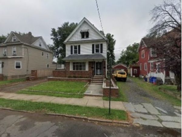 15 Stone St, North Plainfield, NJ 07060