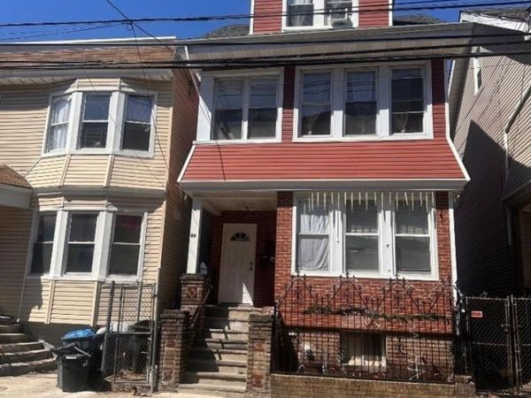 89 Aldine St, Newark, NJ 07112