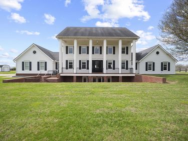 3600 Briar Hill Road, Lexington, KY 40516