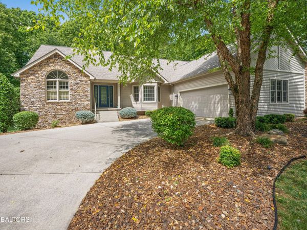 21 Lexham Court, Crossville, TN 38558