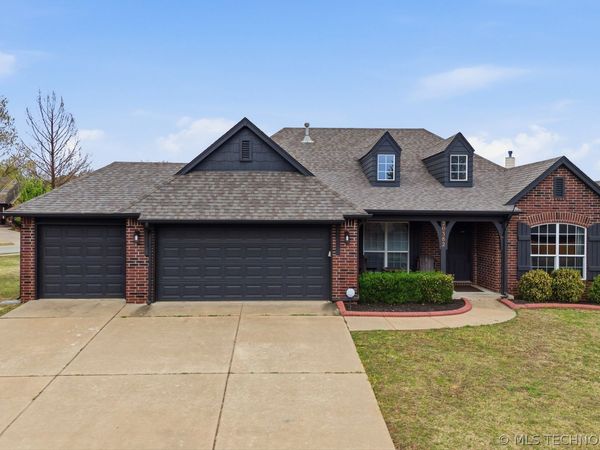 20382 E 49th Street S, Broken Arrow, OK 74014