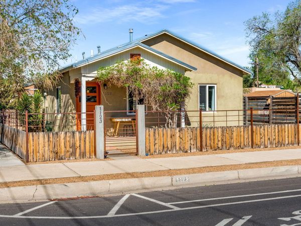 1123 3rd Street SW, Albuquerque, NM 87102