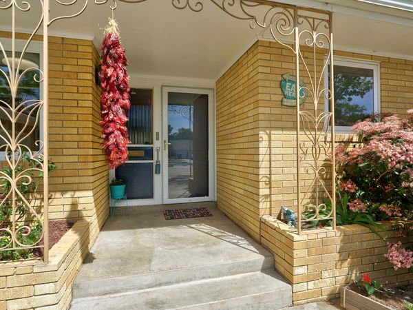 1300 Dakota Street NE, Albuquerque, NM 87110