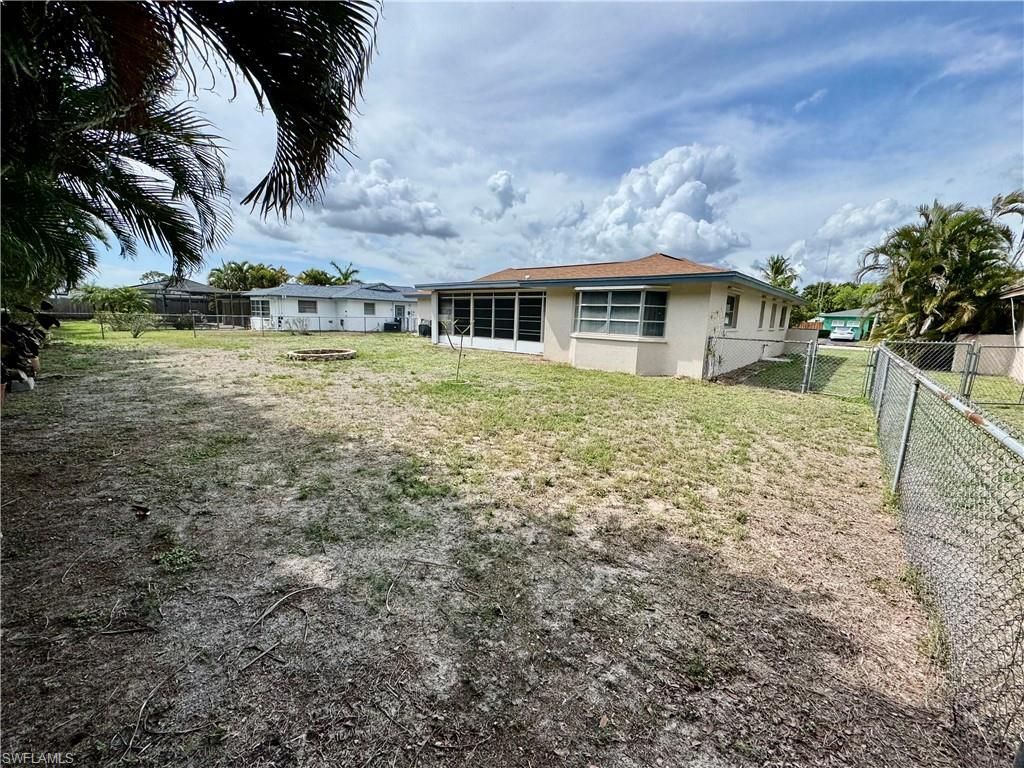1654 N Fountainhead Rd , Fort Myers, FL 33919 Photo