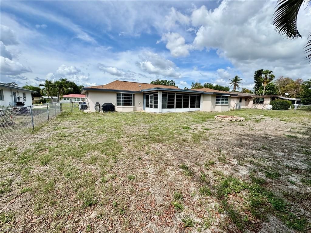 1654 N Fountainhead Rd , Fort Myers, FL 33919 Photo