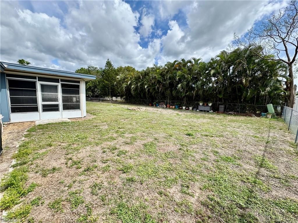 1654 N Fountainhead Rd , Fort Myers, FL 33919 Photo