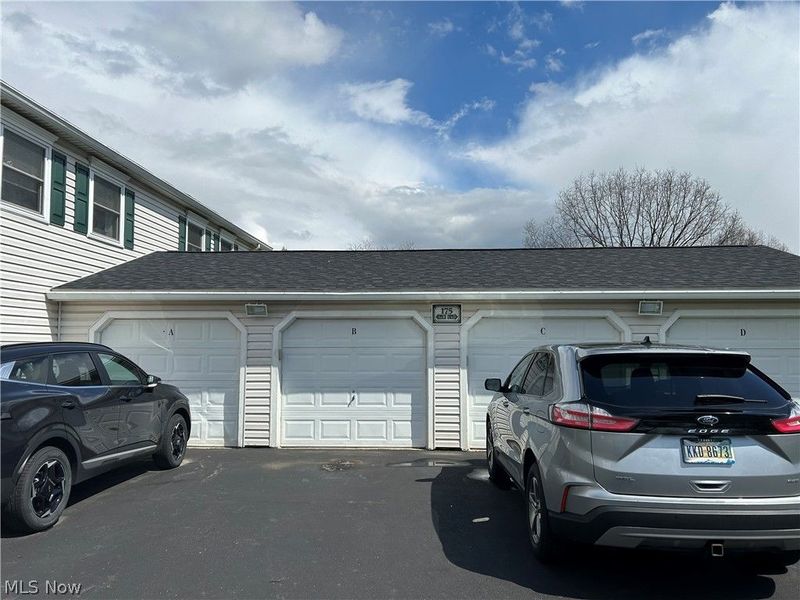 175 Ivy Hill Lane, Unit B-46, Medina, OH 44256 Photo 12