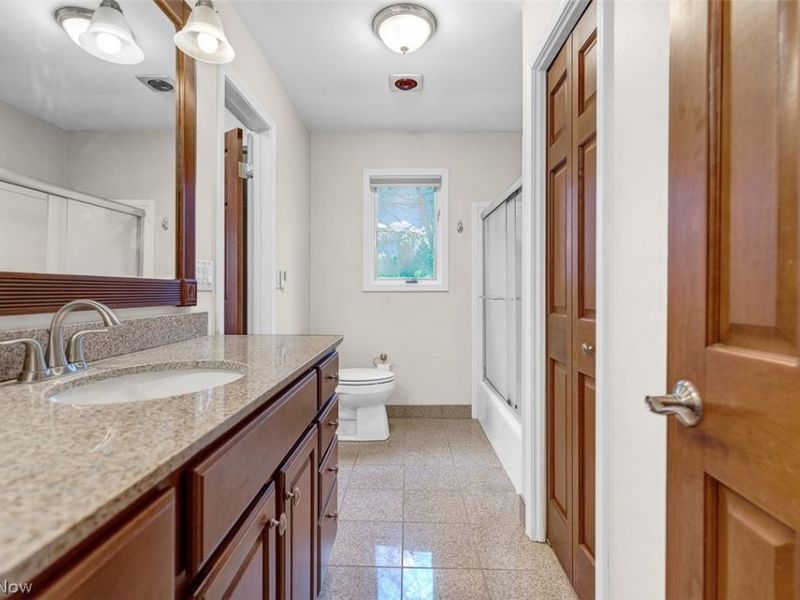 12560 Bass Lake Road, Chardon, OH 44024 Photo 14