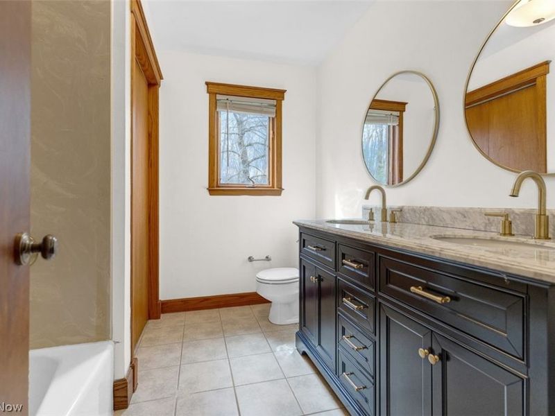 12560 Bass Lake Road, Chardon, OH 44024 Photo 6