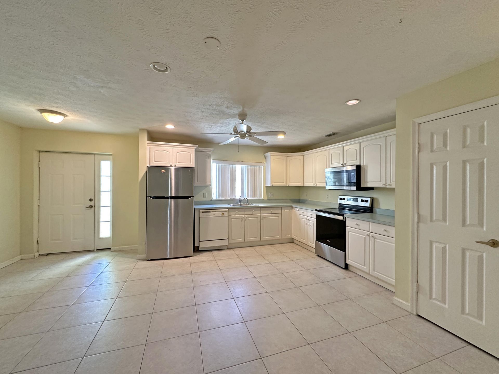 2130 SE Wild Meadow Circle, Port Saint Lucie, FL 34952 Photo