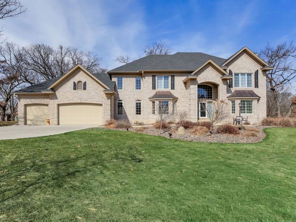 2 Bent Tree Lane , North Oaks, MN 55127