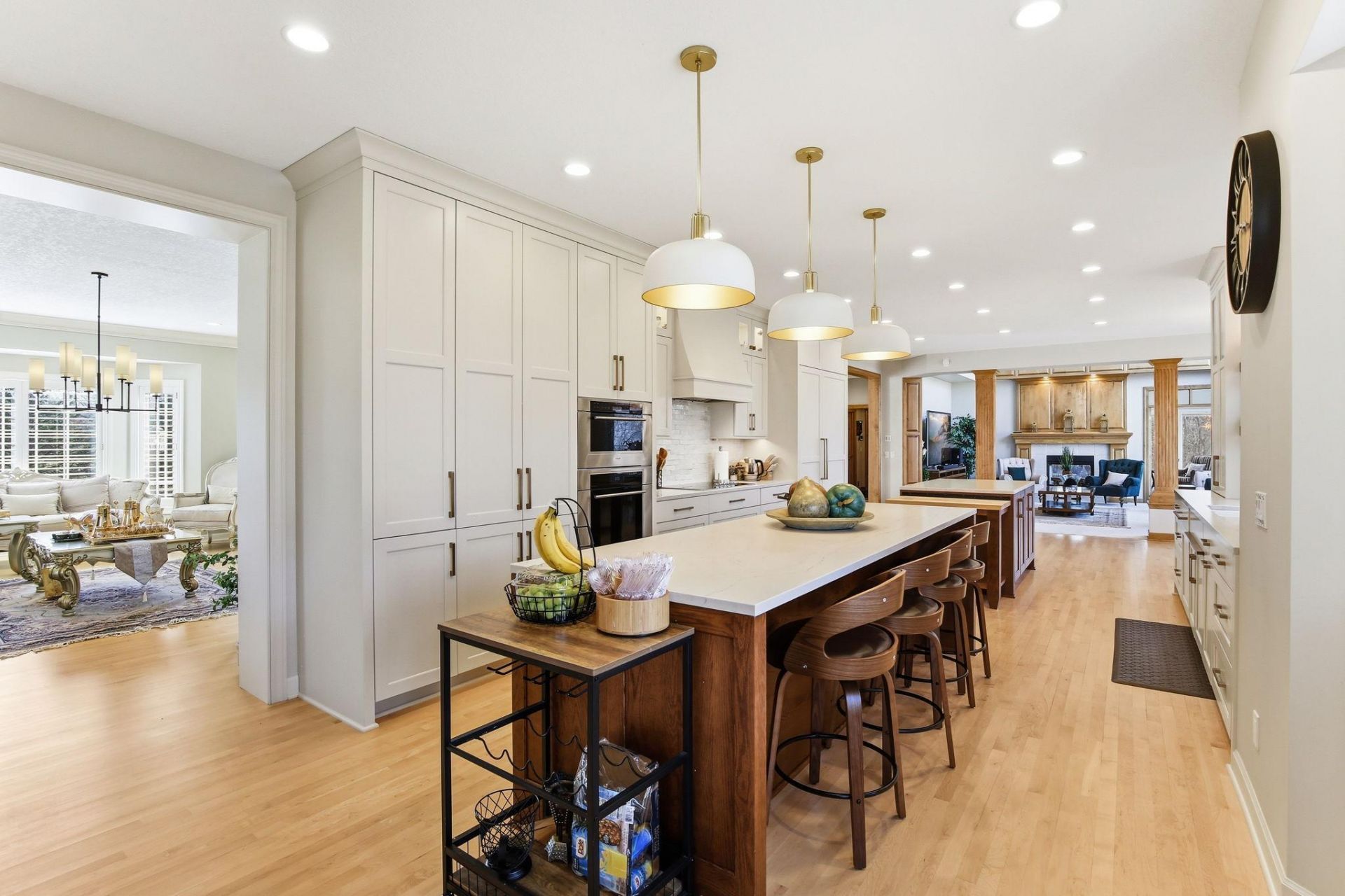 2 Bent Tree Lane, North Oaks, MN 55127
