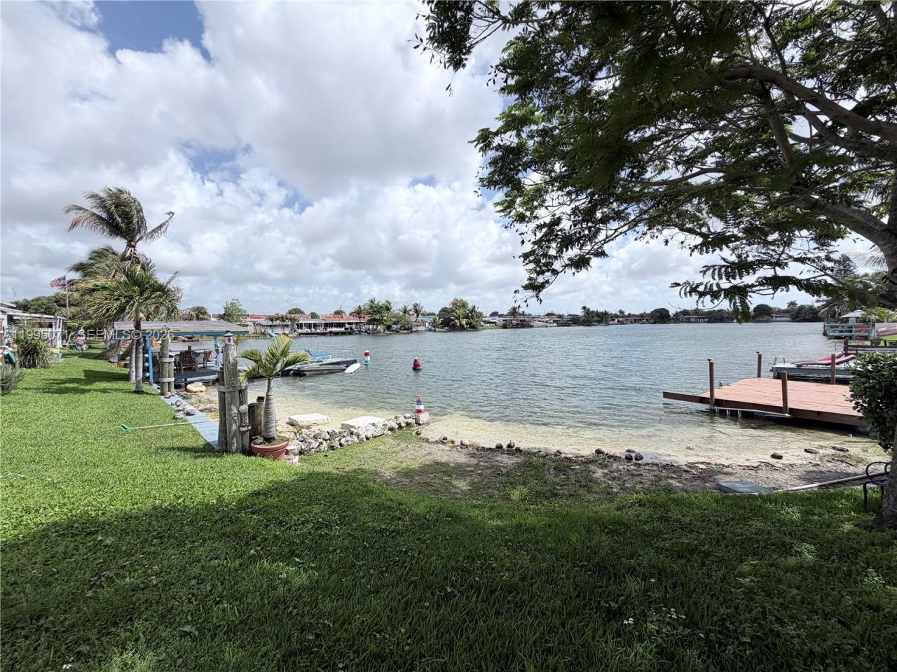 7725 W 10th Ave , Hialeah, FL 33014 Photo