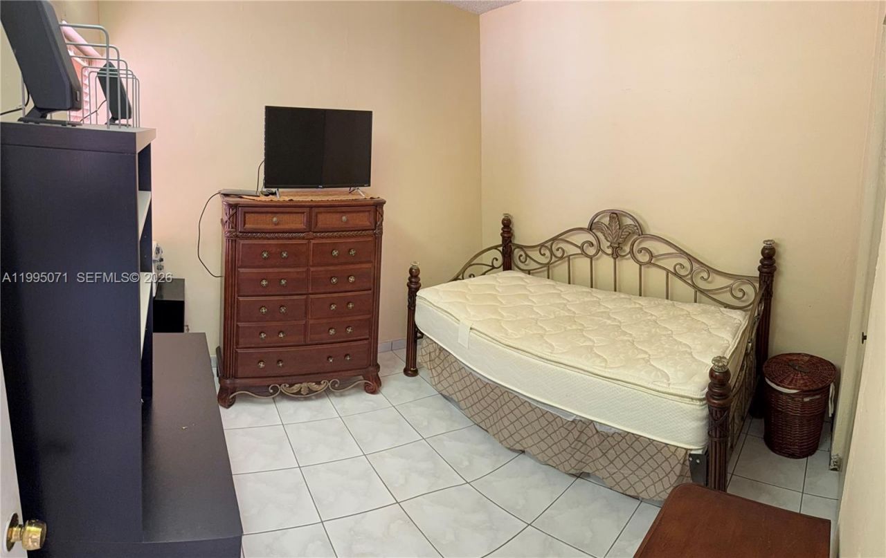 7725 W 10th Ave , Hialeah, FL 33014 Photo