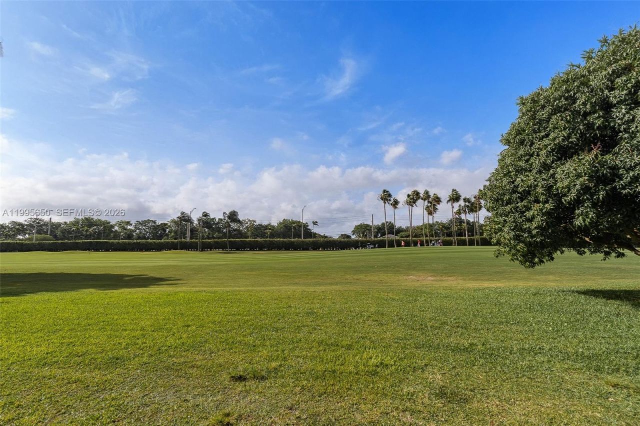 9820 S Hollybrook Lake Dr, Unit 106, Pembroke Pines, FL 33025 Photo