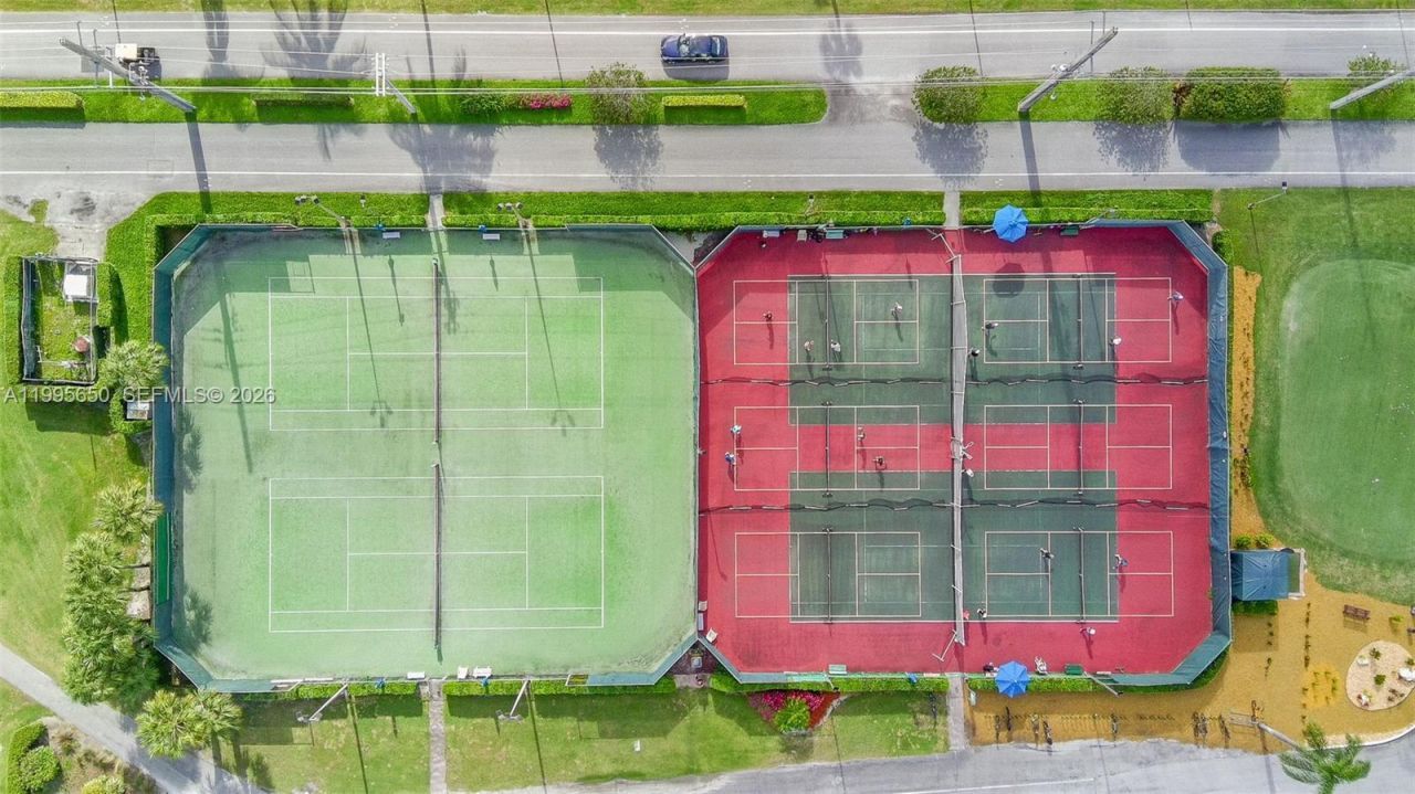 9820 S Hollybrook Lake Dr, Unit 106, Pembroke Pines, FL 33025 Photo