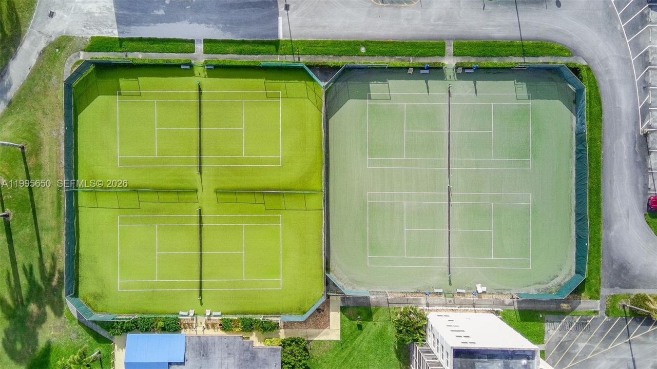 9820 S Hollybrook Lake Dr, Unit 106, Pembroke Pines, FL 33025 Photo