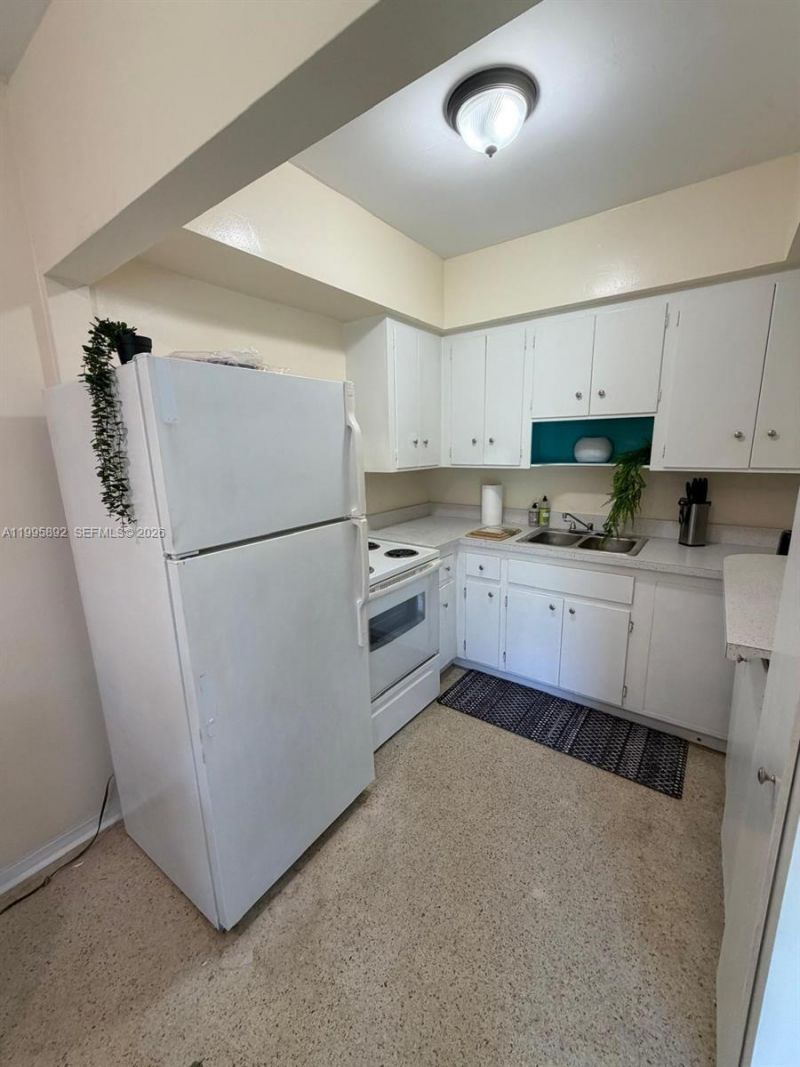 1111 N Victoria Park Rd, Unit 3, Fort Lauderdale, FL 33304 Photo