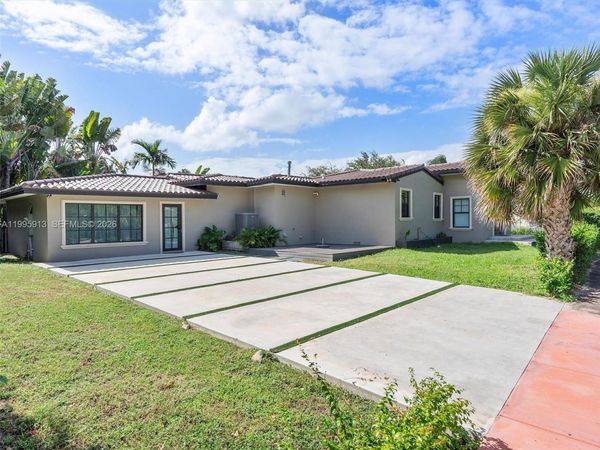 1500 Biarritz Dr , Miami Beach, FL 33141