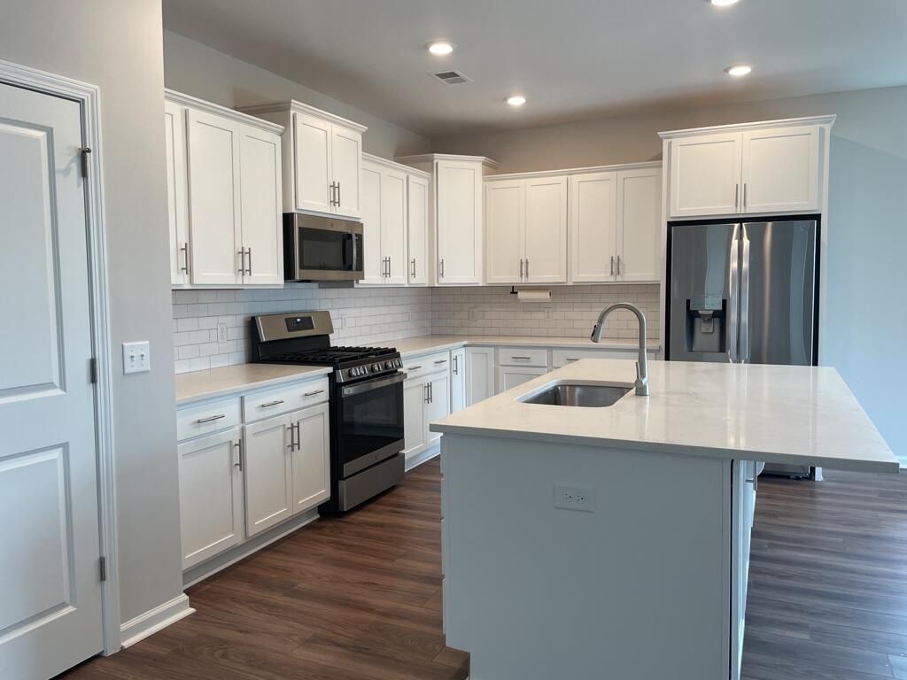 2903 Siebold Drive Photo 9