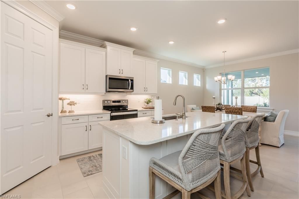 267 Tamarindo Ln, Naples, FL 34114 Photo