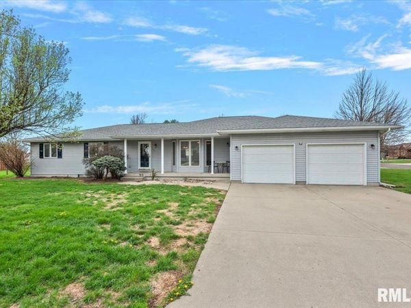 145 ILLINI Trail, Virden, IL 62690