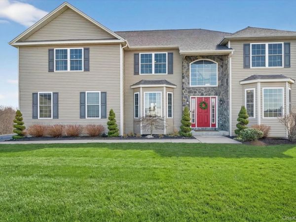 28 Wild Turkey Lane , Rock Tavern, NY 12575