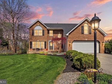 117 WHEATON DRIVE, LITTLESTOWN, PA 17340