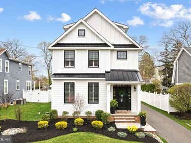 305 GROVE STREET, HADDONFIELD, NJ 08033