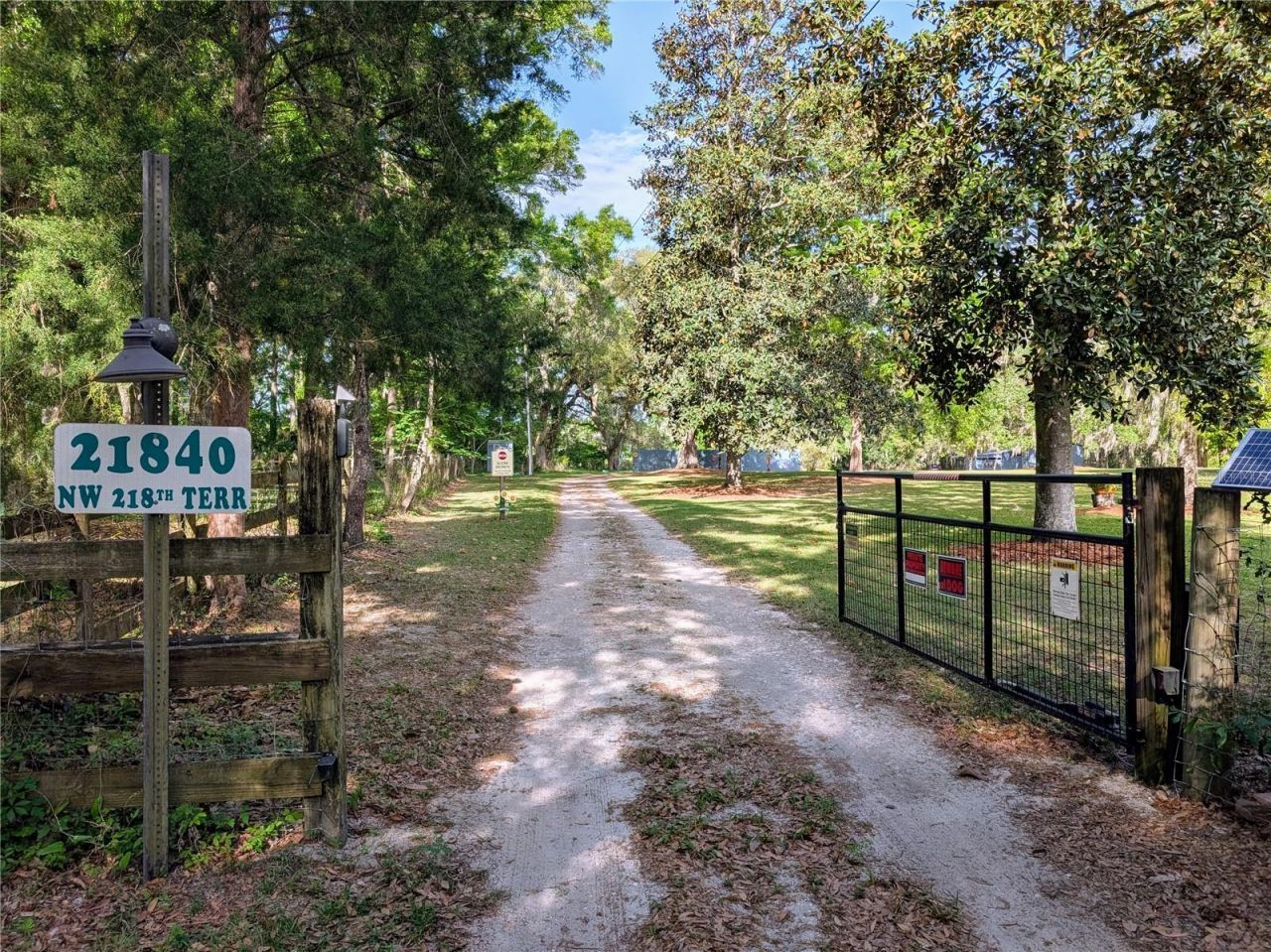 21840 NW 218th Terrace, High Springs, FL 32643 Photo