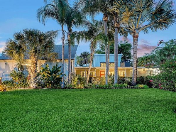 1855 SHERWOOD STREET, SARASOTA, FL 34231