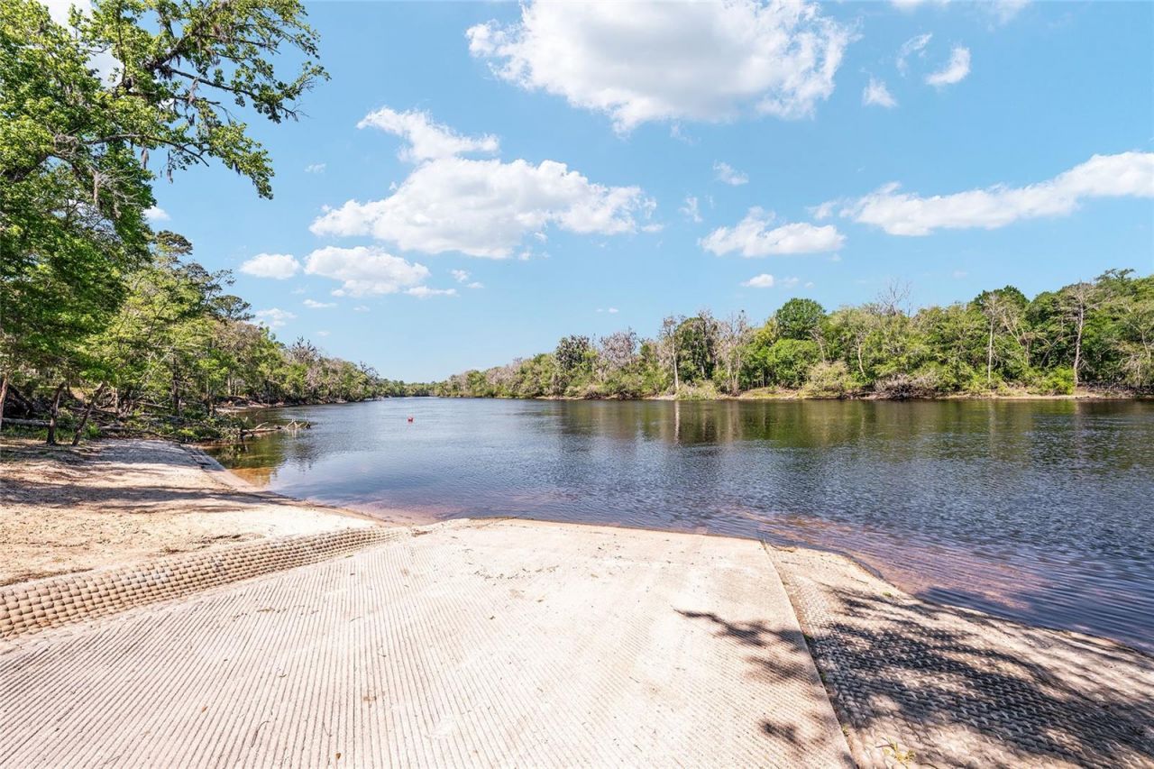 7870 SW 25th Place , Bell, FL 32619 Photo